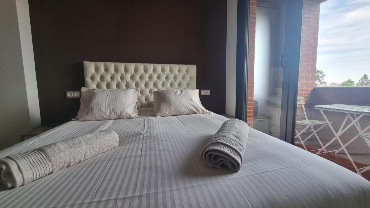 Piso Zona Hospital 6 Personas Apartment Oviedo Bagian luar foto