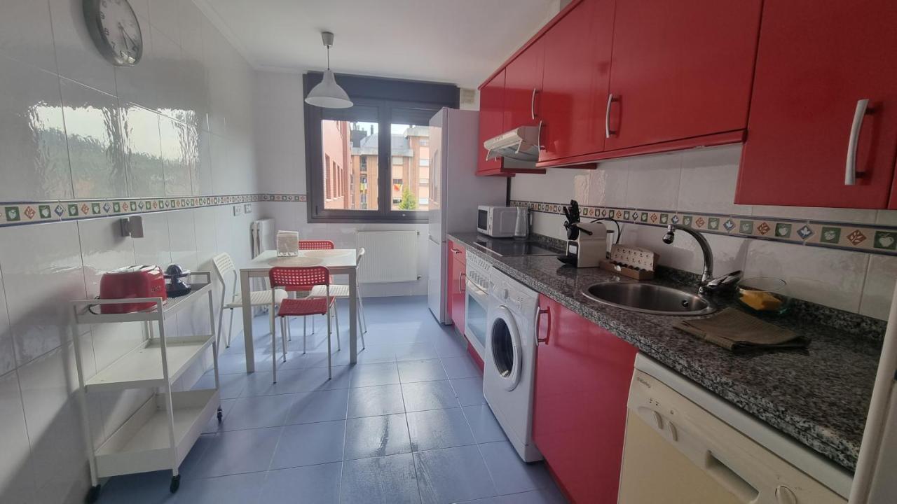 Piso Zona Hospital 6 Personas Apartment Oviedo Bagian luar foto