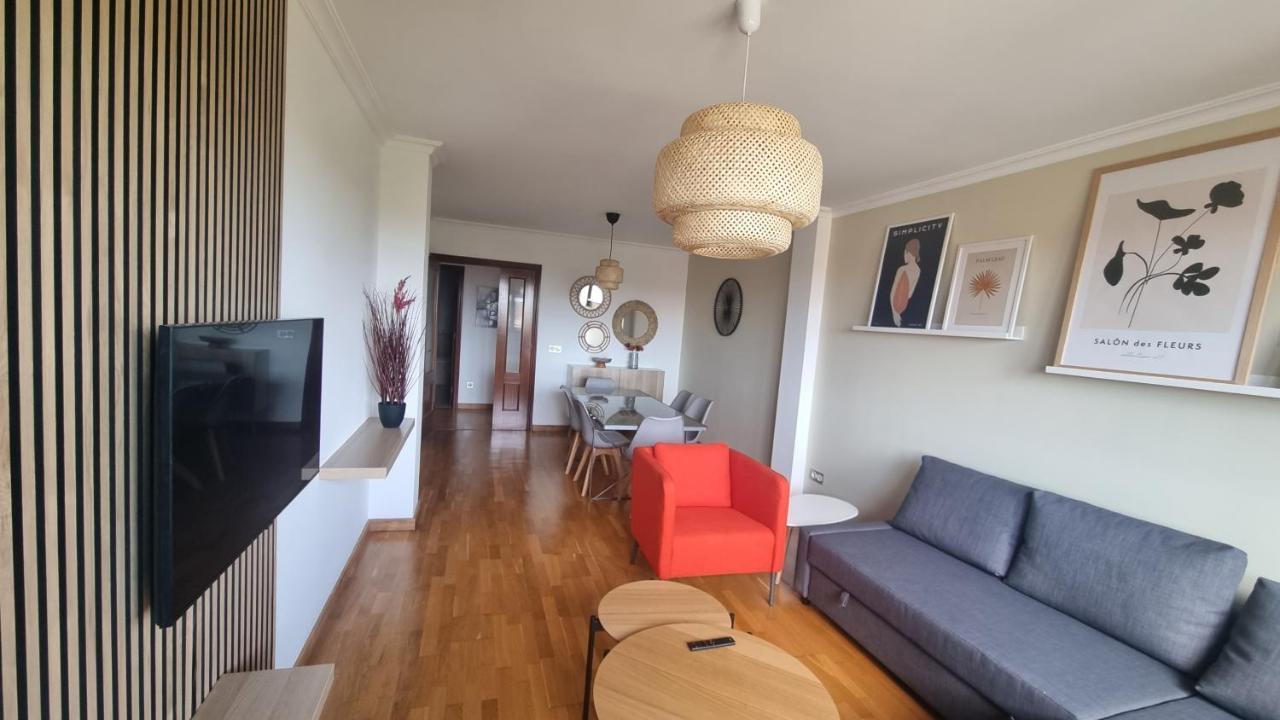 Piso Zona Hospital 6 Personas Apartment Oviedo Bagian luar foto